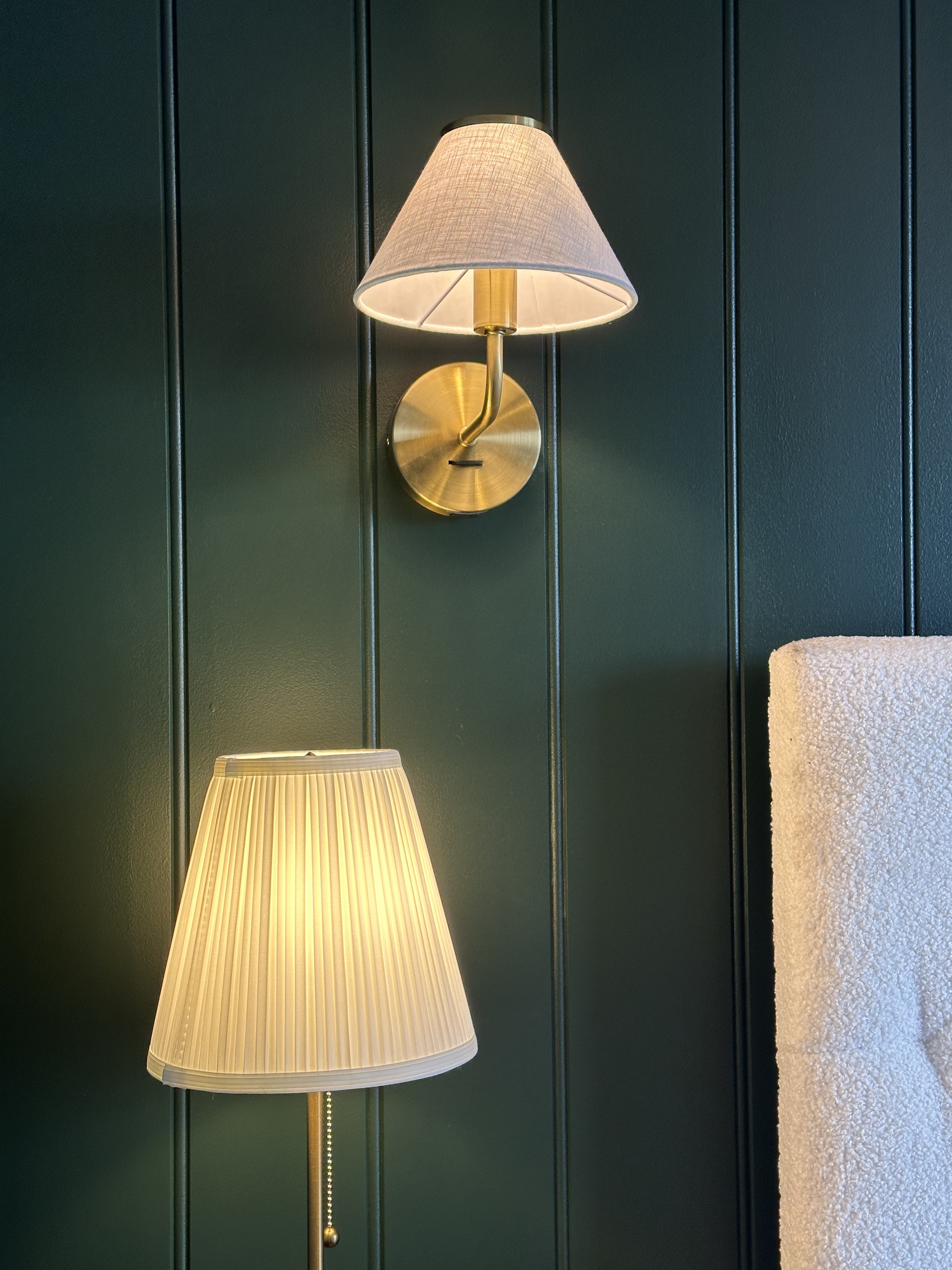 Cottage light